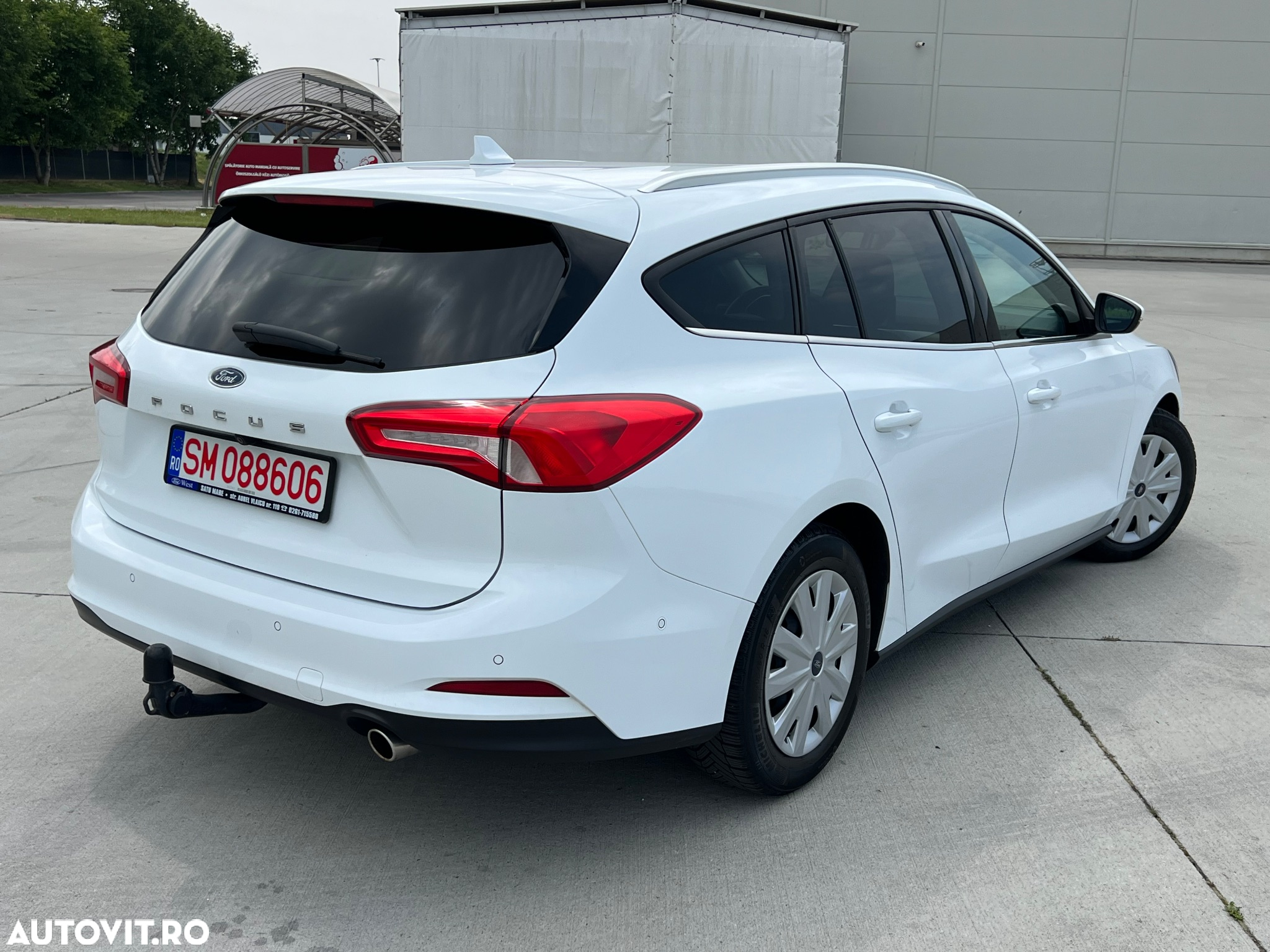 Ford Focus Turnier 1.5 EcoBlue Start-Stopp-System Aut. COOL&CONNECT - 2