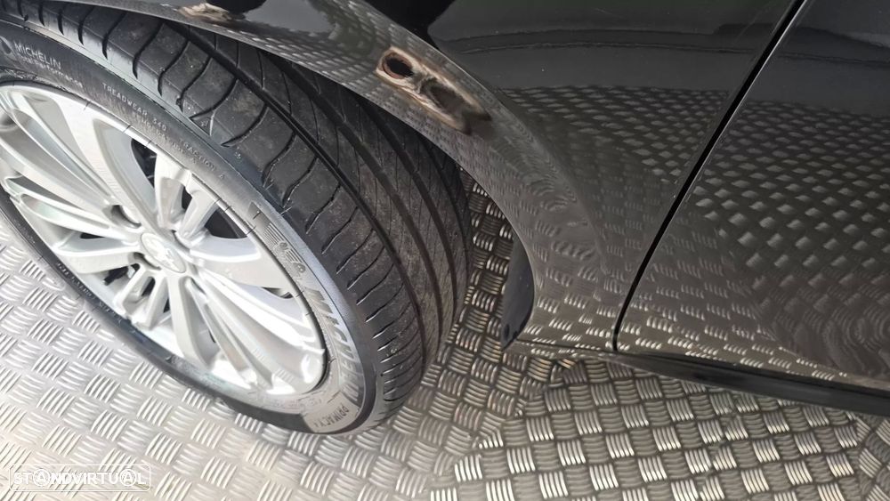 Peugeot 208 1.2 PureTech Signature - 33