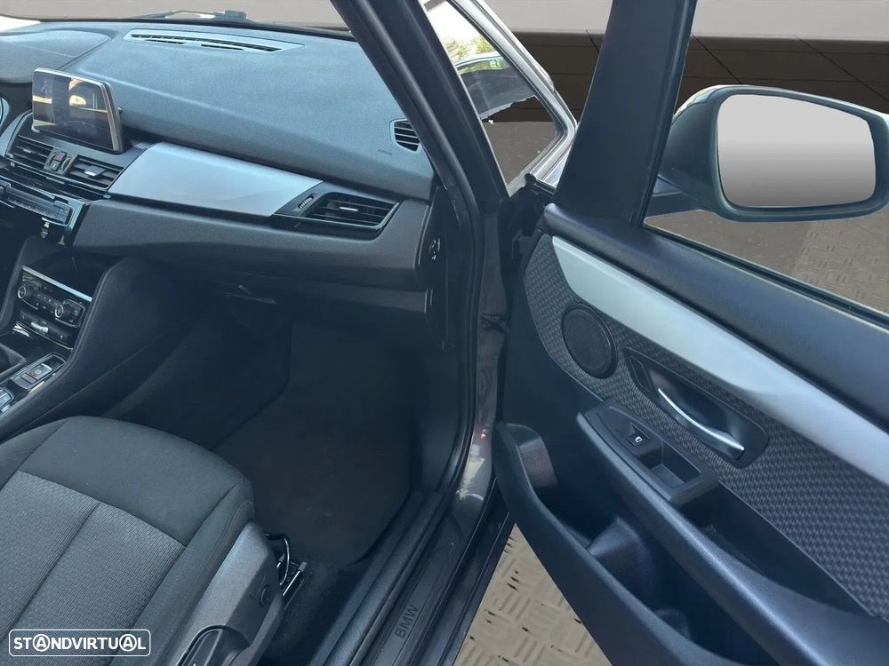 BMW 216 Gran Tourer i 7L Advantage - 23