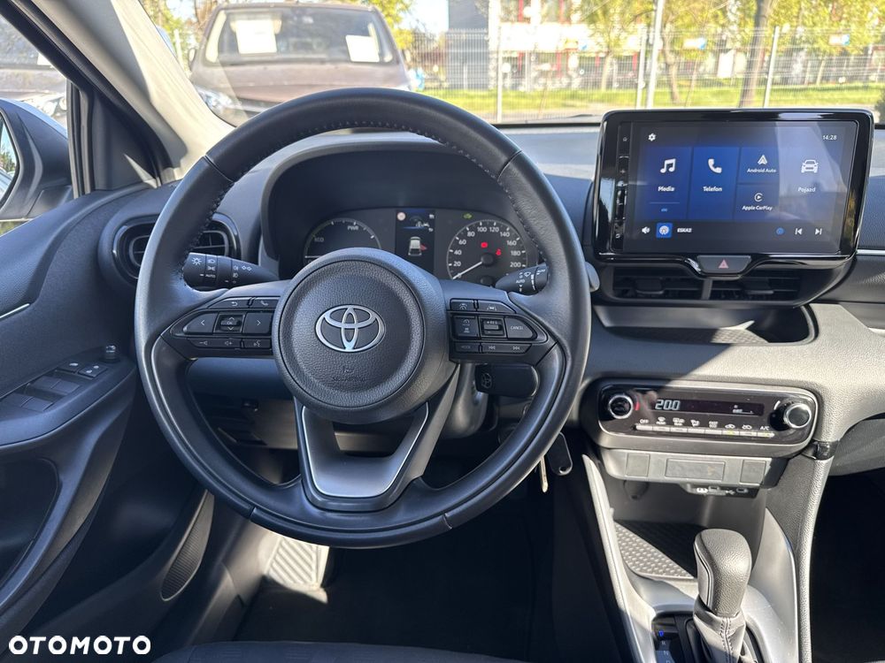 Toyota Yaris - 12