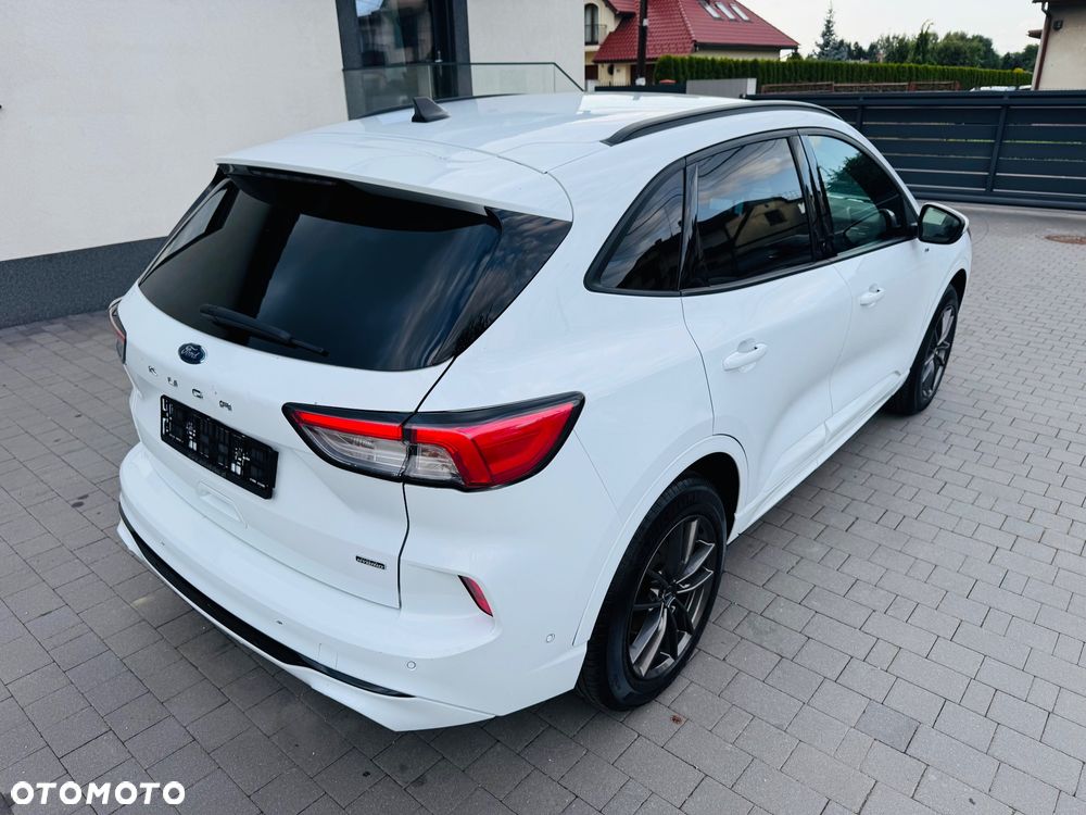 Ford Kuga 2.5 Duratec FHEV 4x4 ST-LINE X - 8
