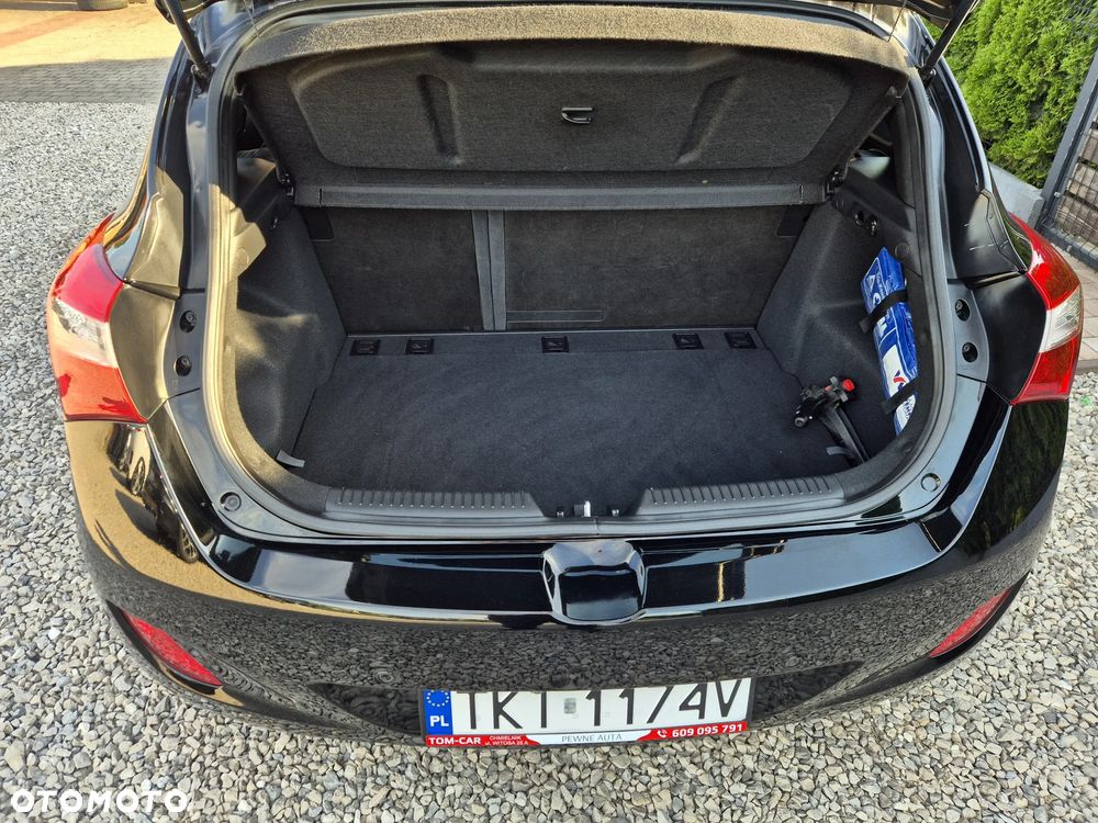 Hyundai i30 blue 1.4 Classic Navigation - 10