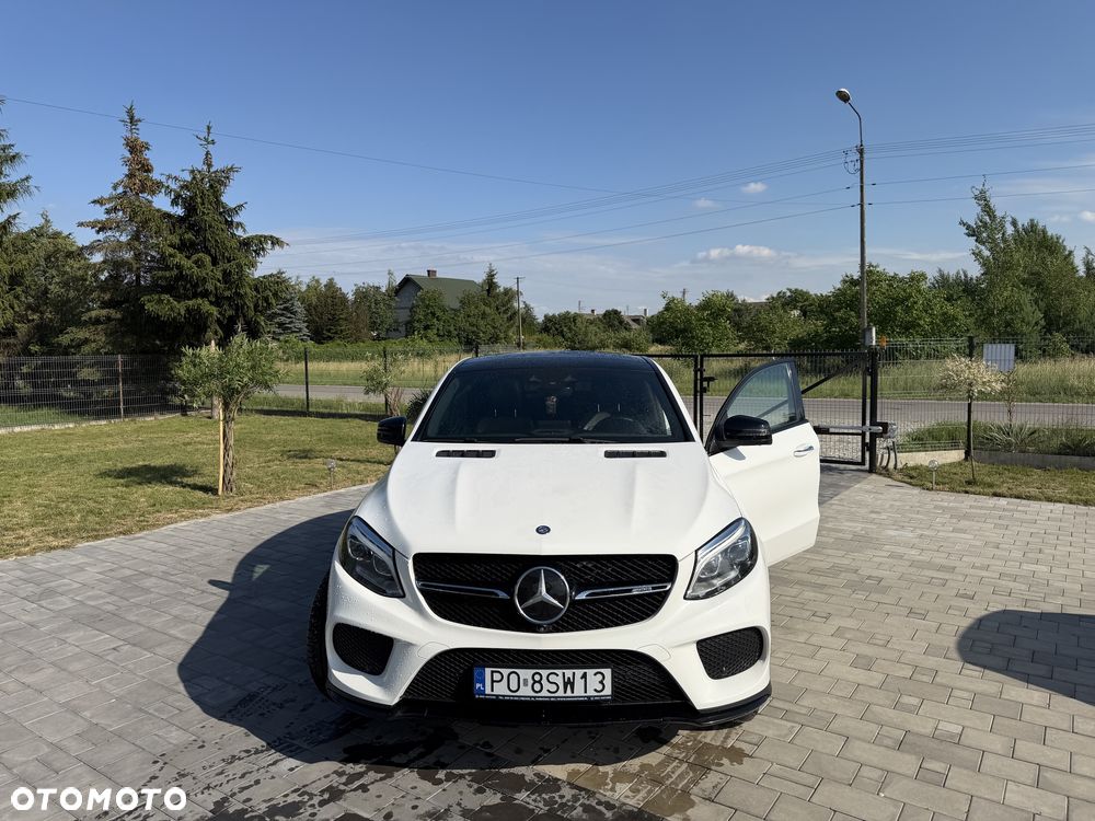 Mercedes-Benz GLE - 1