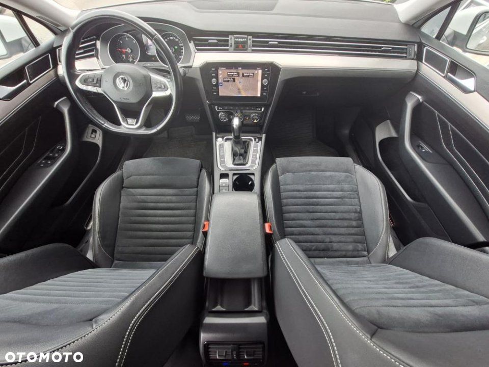 Volkswagen Passat - 17