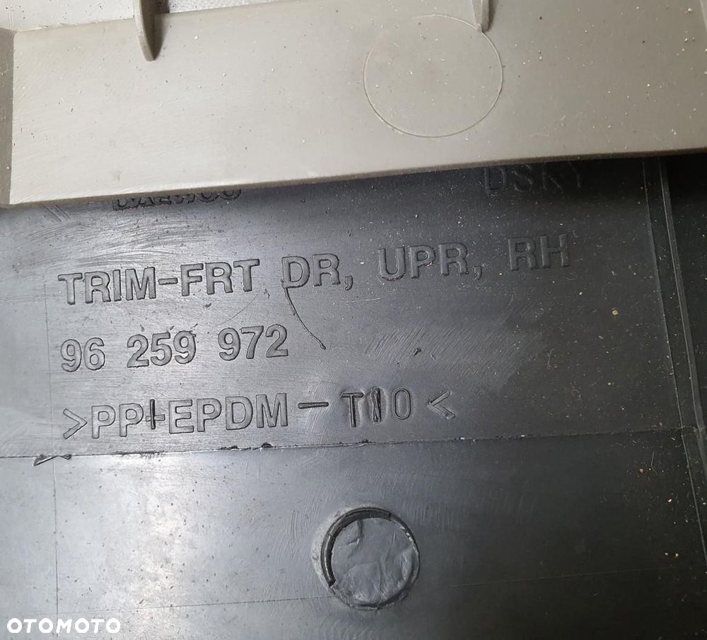 TAPICERKA BOCZEK PRAWY PRZÓD CHEVROLET REZZO 96259972 - 8
