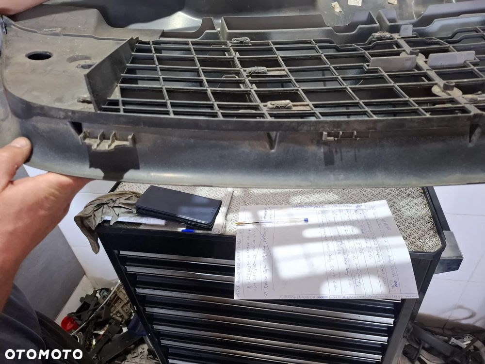 Grill atrapa Renault Master III 2012 rok brak jednego uchwytu - 3