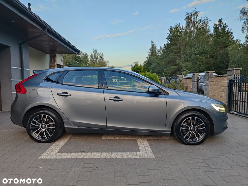 Volvo V40 D3 Momentum - 3