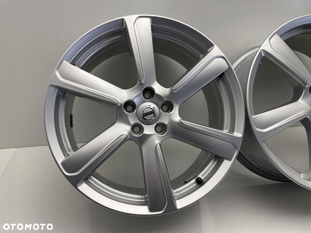 FELGI VOLVO XC90 8J 19 ET42,5 31423021 - 3