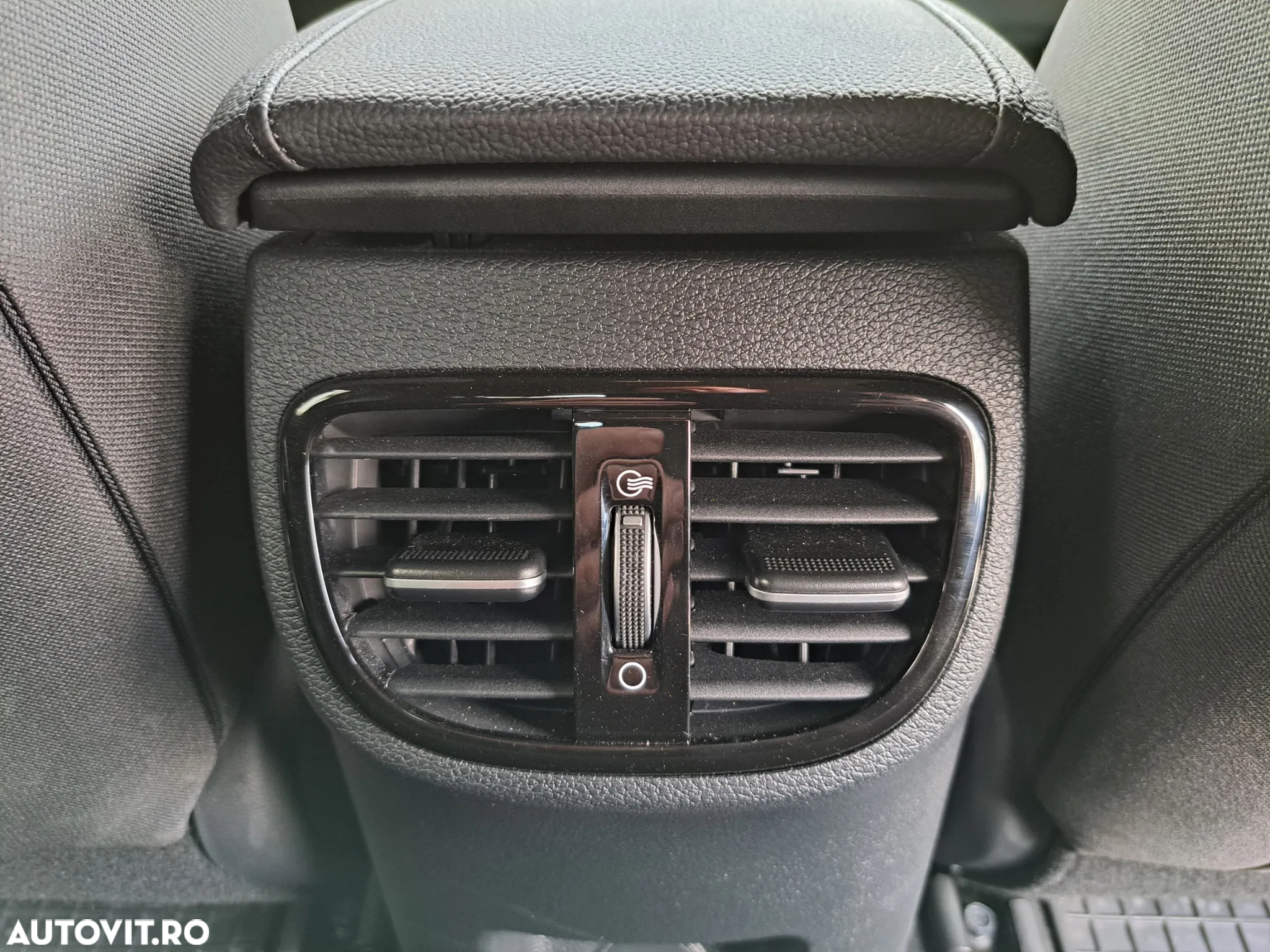 Kia XCeed 1.5 T-GDI 7DCT GT Line - 24