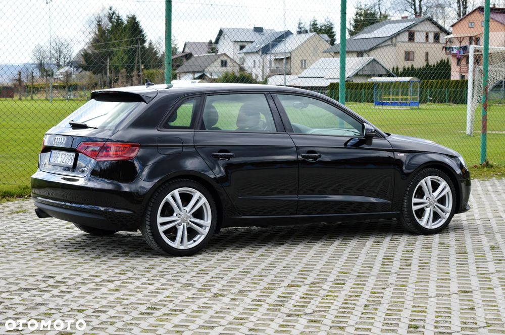 Audi A3 Sportback - 16