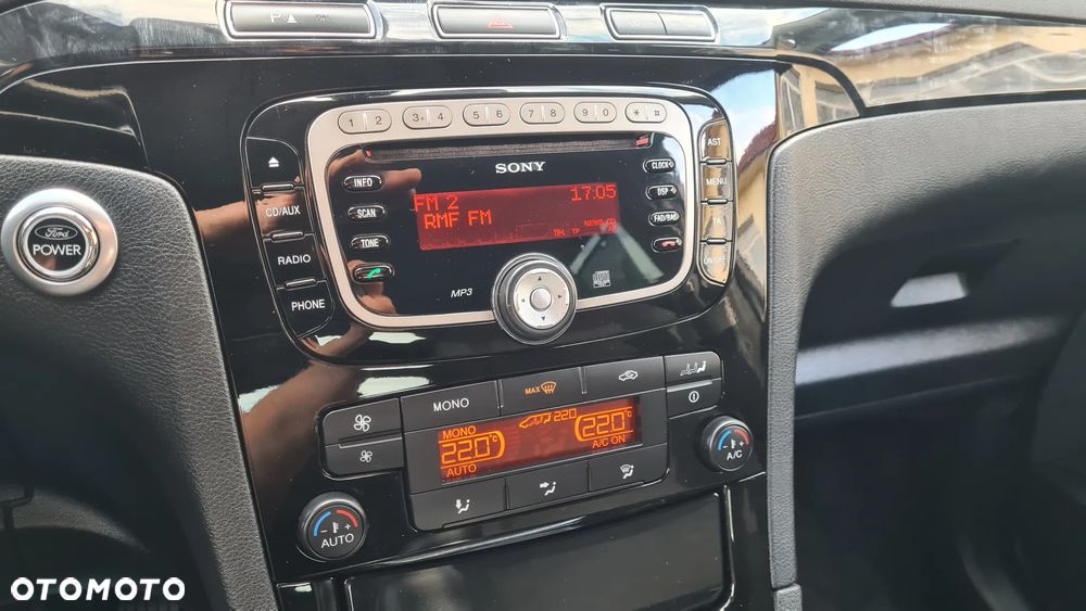 Ford Galaxy 2.0 TDCi Titanium - 19