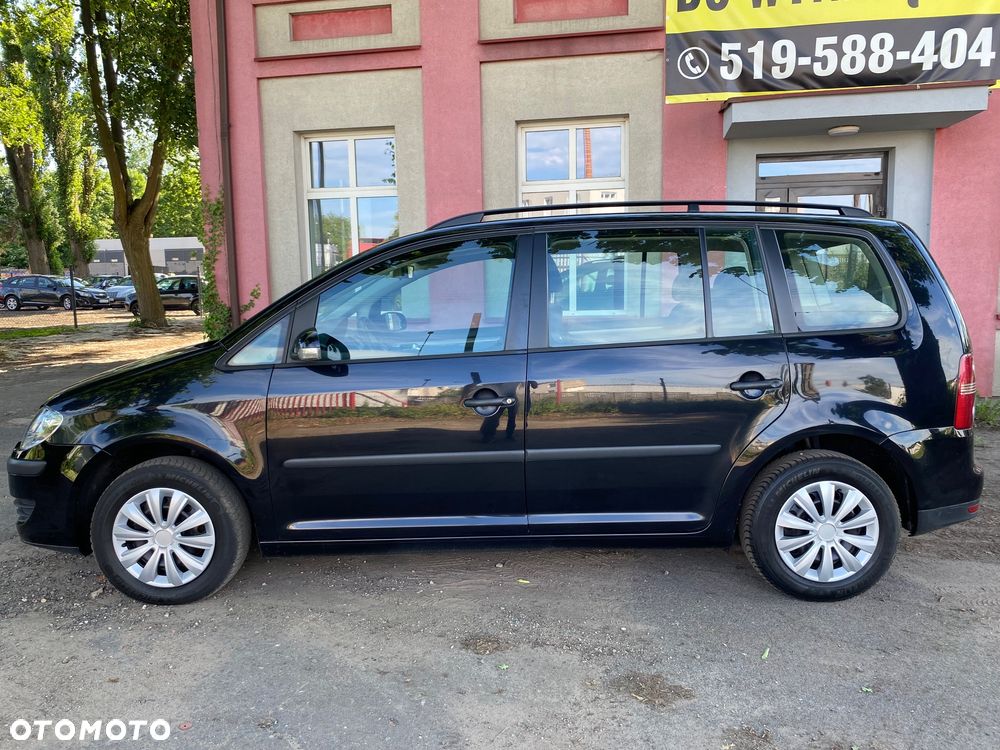Volkswagen Touran - 3