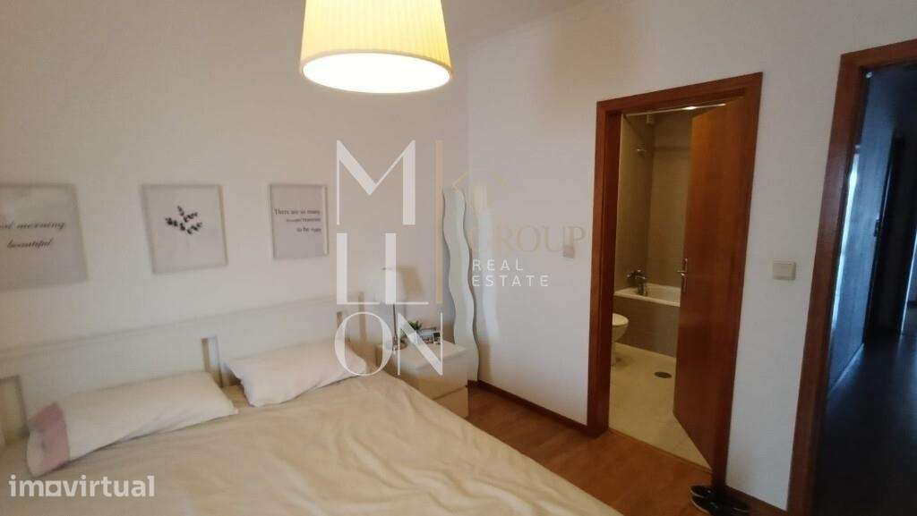 Apartamento T2 com 2 varandas, garagem e arrumo - Grande imagem: 5/11