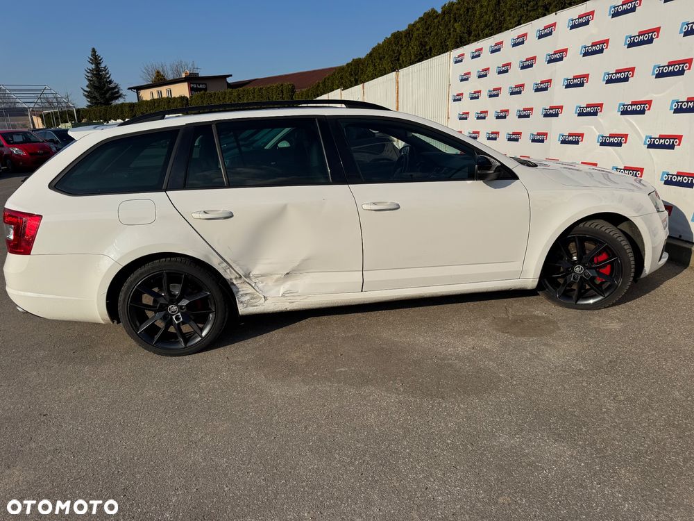 Skoda Octavia 2.0 TDI (Green tec) DSG RS - 12