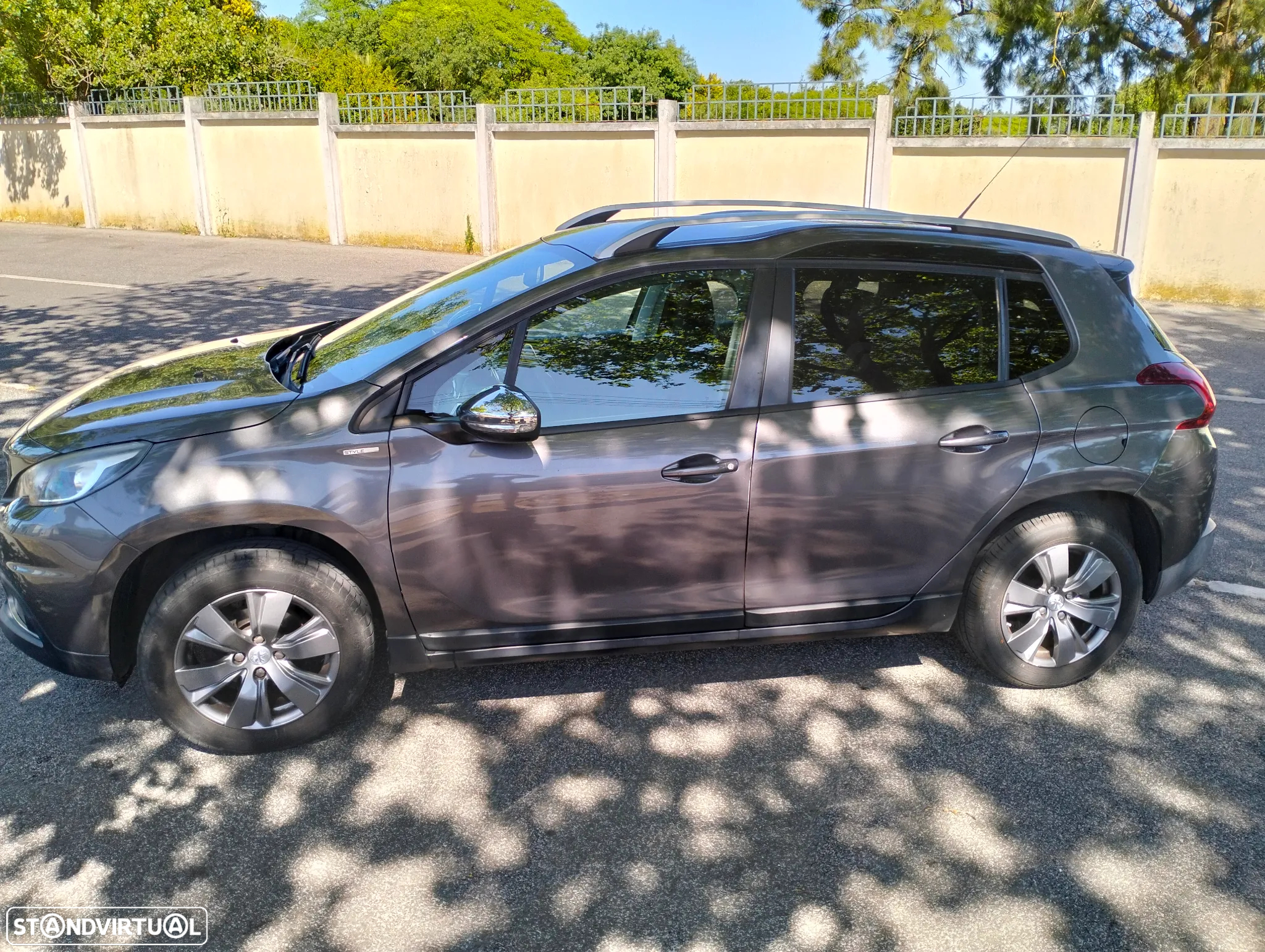 Peugeot 2008 1.2 PureTech Style - 6
