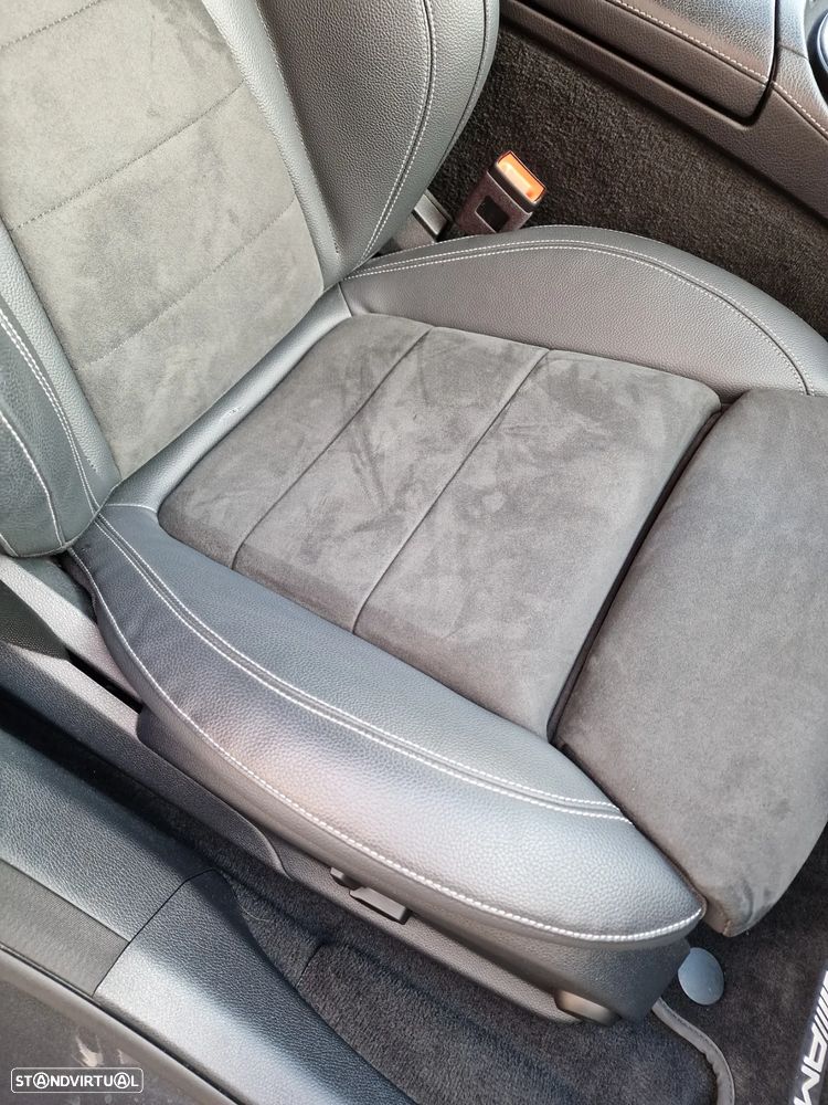 Mercedes-Benz E 300 de 4Matic T 9G-TRONIC AMG Line - 33