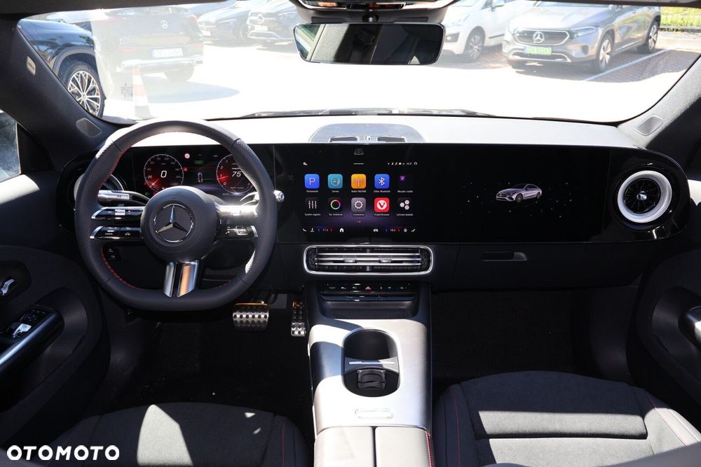 Mercedes-Benz CLA - 12