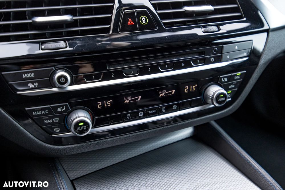 BMW Seria 5 520i AT - 27