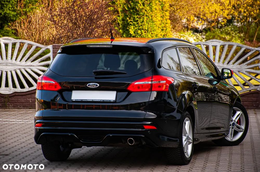 Ford Focus - 37