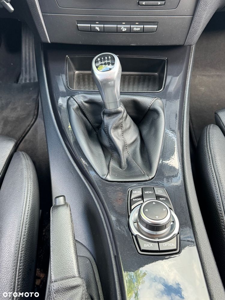 BMW Seria 3 320d Blue Performance Sport Line - 26