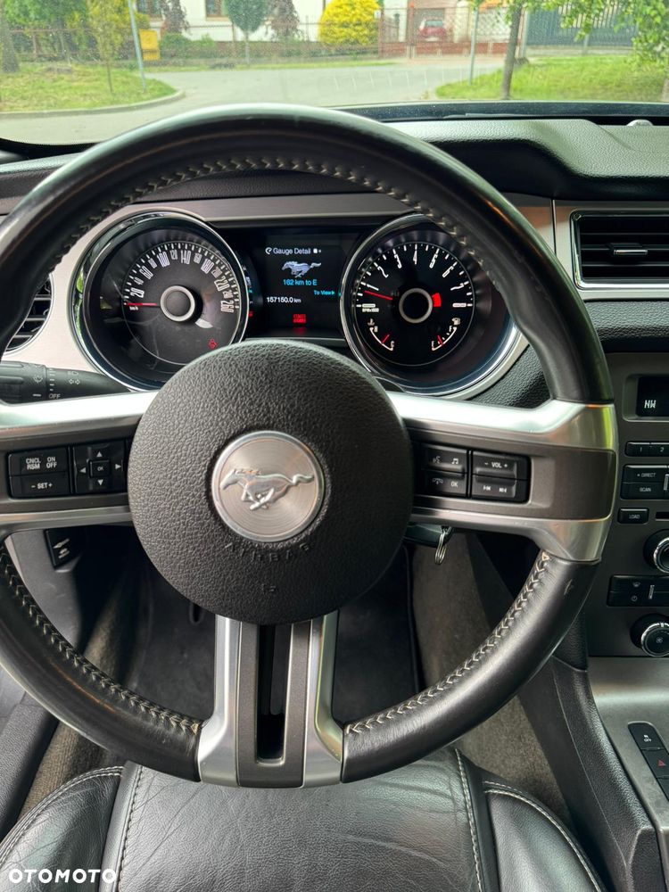 Ford Mustang 3.7 V6 Premium - 10