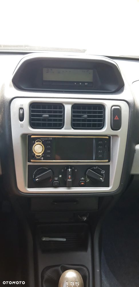 Mitsubishi Pajero Pinin 1.8 - 15