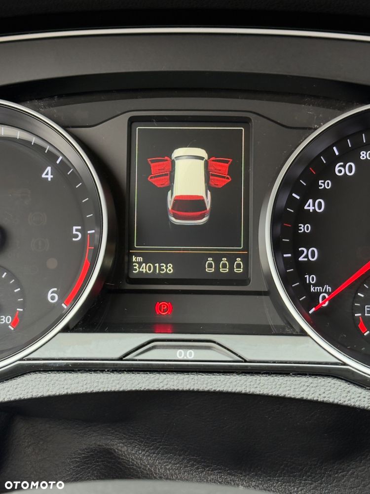 Volkswagen Passat - 23