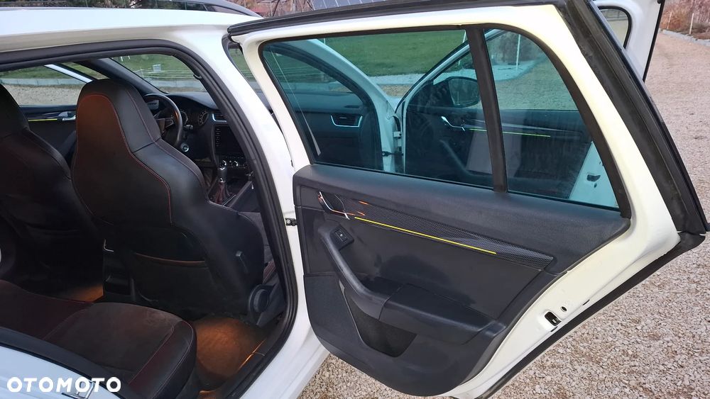 Skoda Octavia 2.0 TDI 4x4 RS DSG - 15