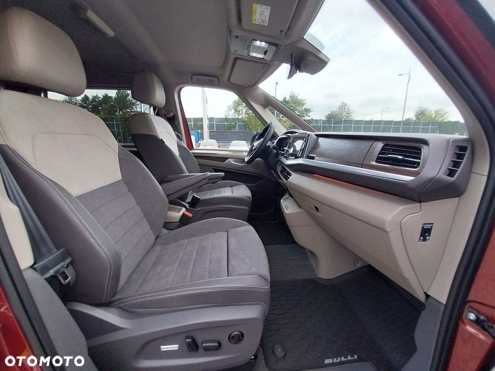 Volkswagen multivan Multivan Style L2 silnik: 2,0 l TDI SCR 110 kW / skrzynia biegów: 7-biegowa DSG rozstaw osi: 3124 mm - 5