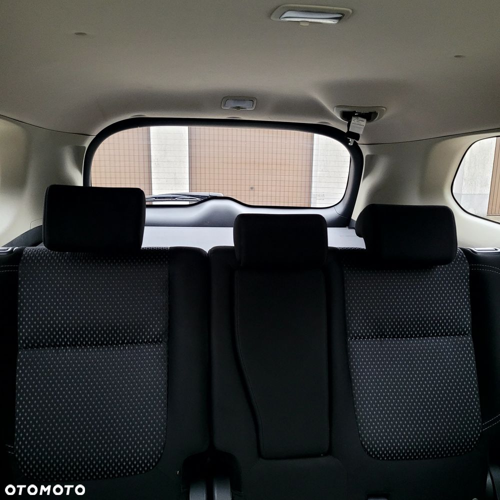 Mitsubishi Outlander - 9