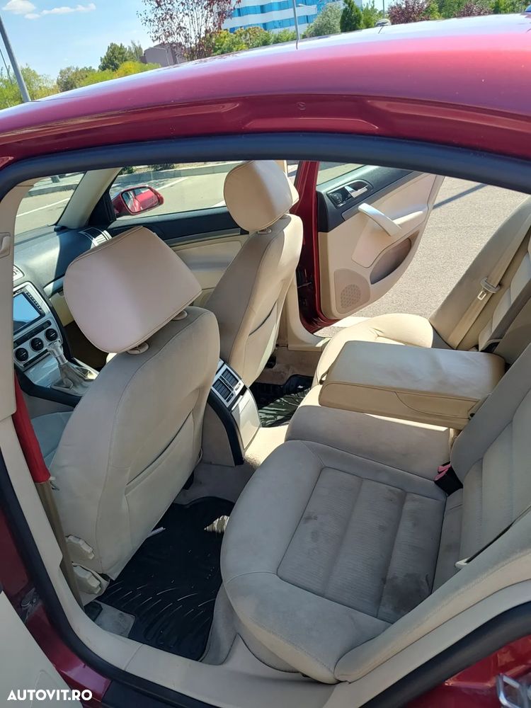 Skoda Octavia 1.6 Elegance - 12