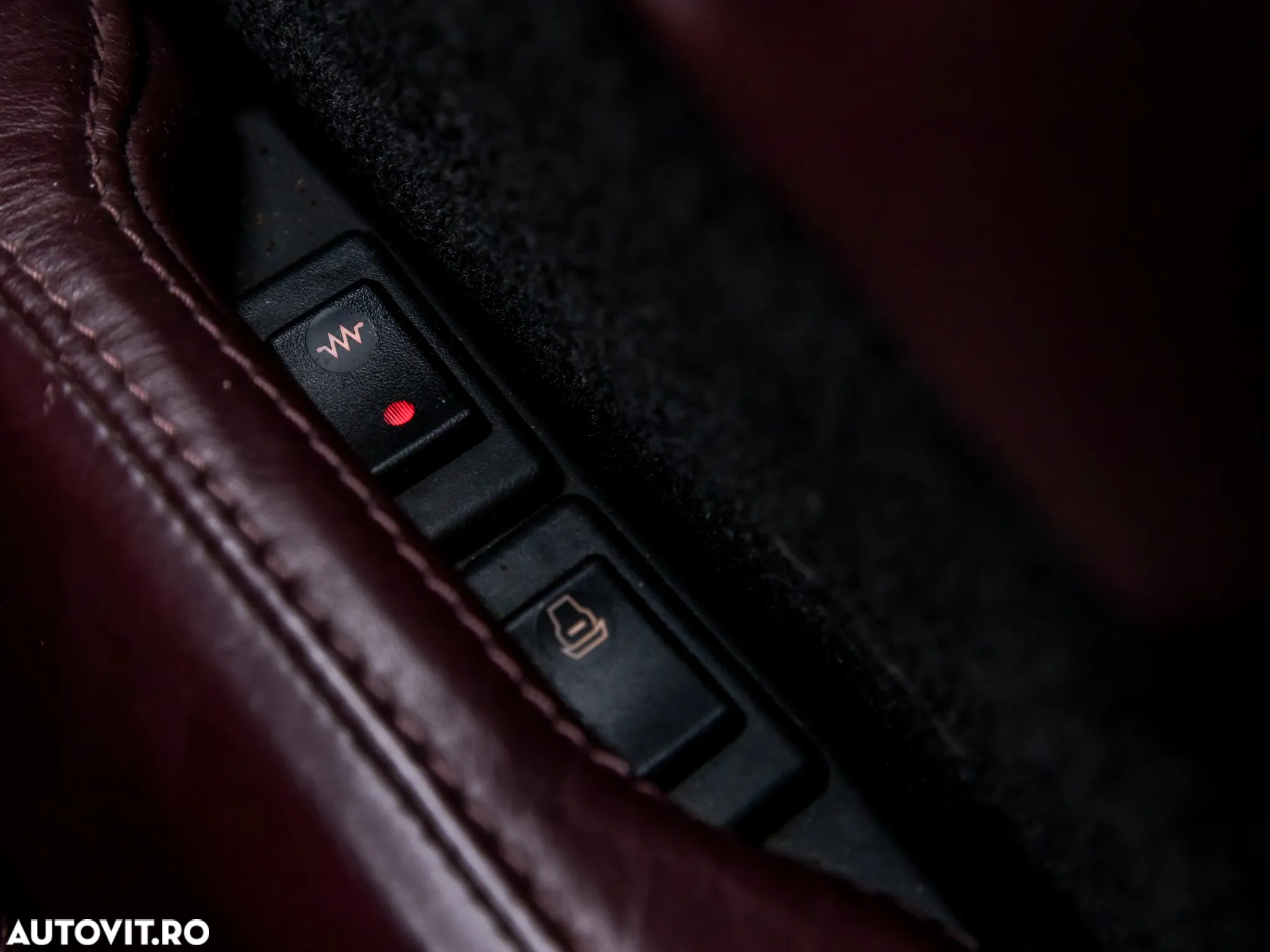 Aston Martin DB9 Coupe Touchtronic - 8