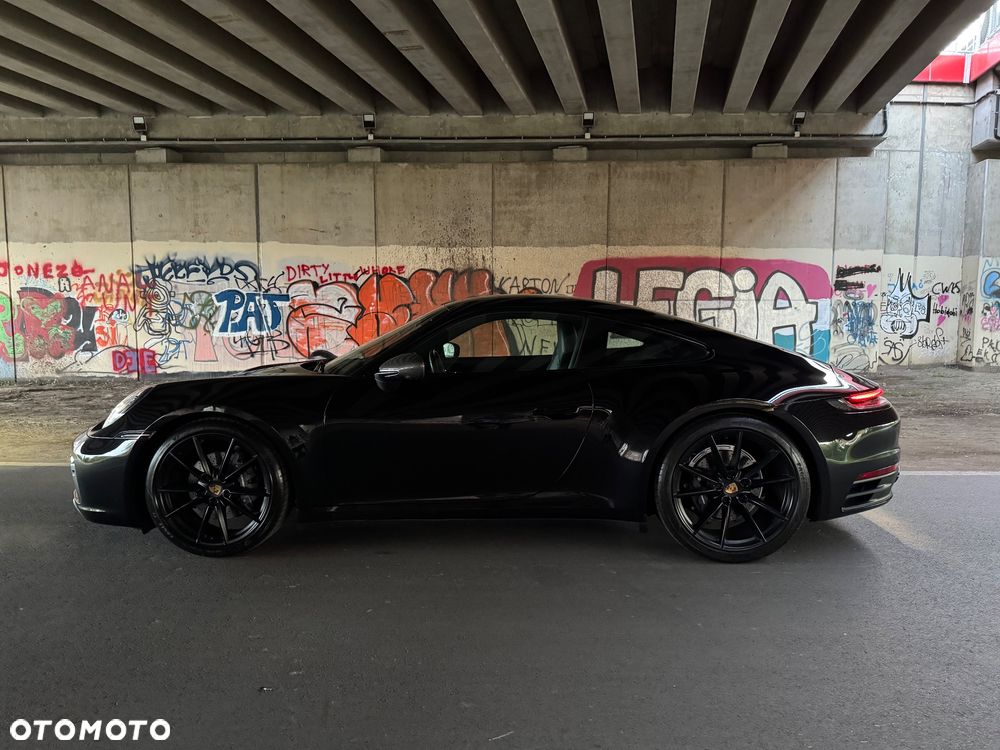 Porsche 911 Carrera T PDK - 30