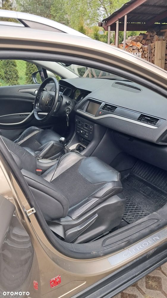 Citroën C5 HDi 140 FAP CrossTourer - 12