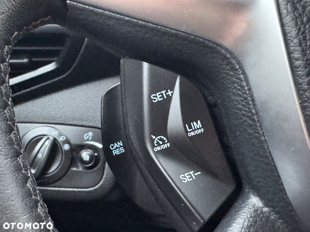 Ford Kuga 2.0 TDCi 2x4 Individual - 21