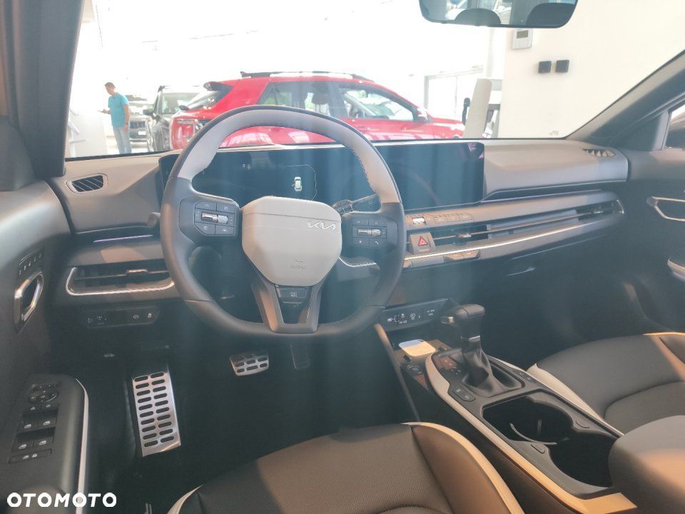 Kia K4 - 10