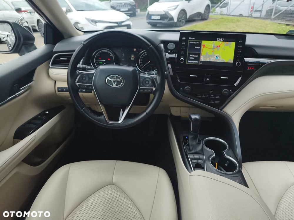 Toyota Camry 2.5 Hybrid Executive CVT - 13