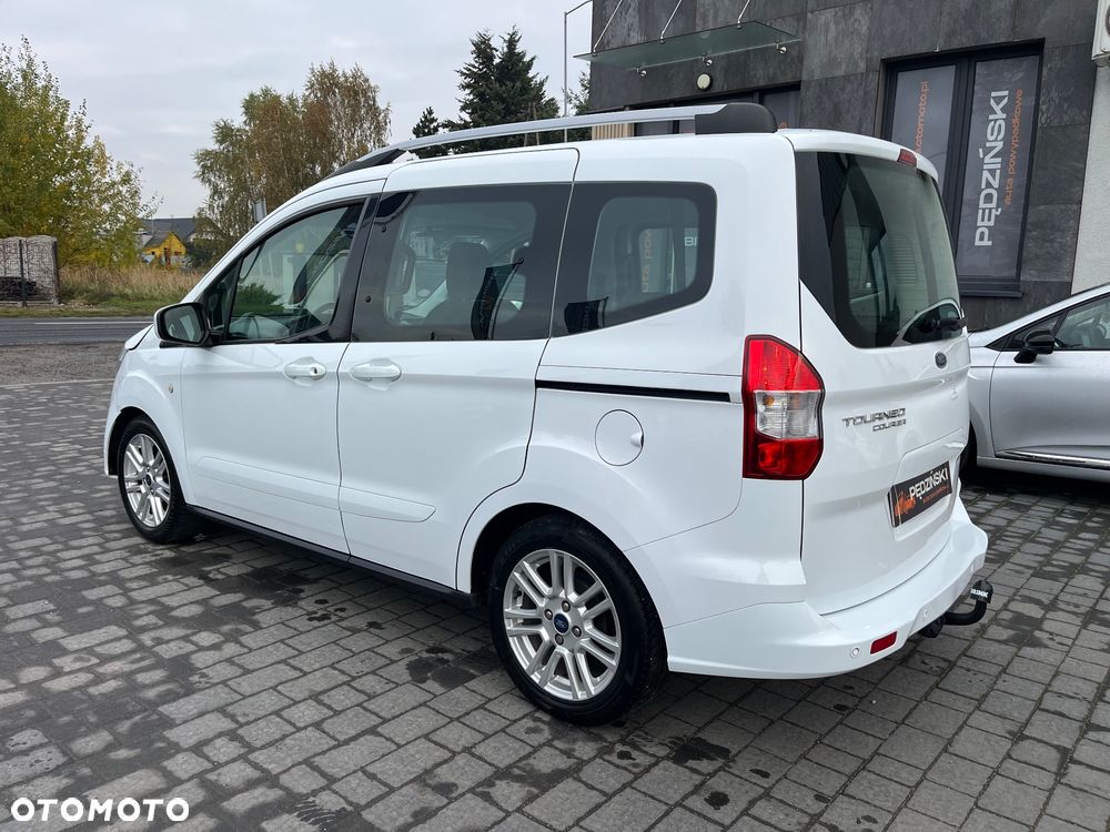 Ford Tourneo Courier - 4
