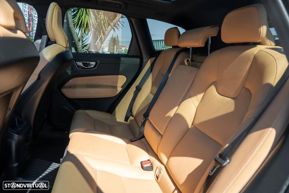 Volvo XC 60 T8 AWD Recharge Ultimate Bright — fotografia 28