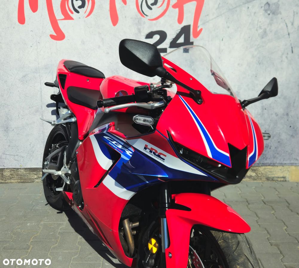 Honda CBR - 27