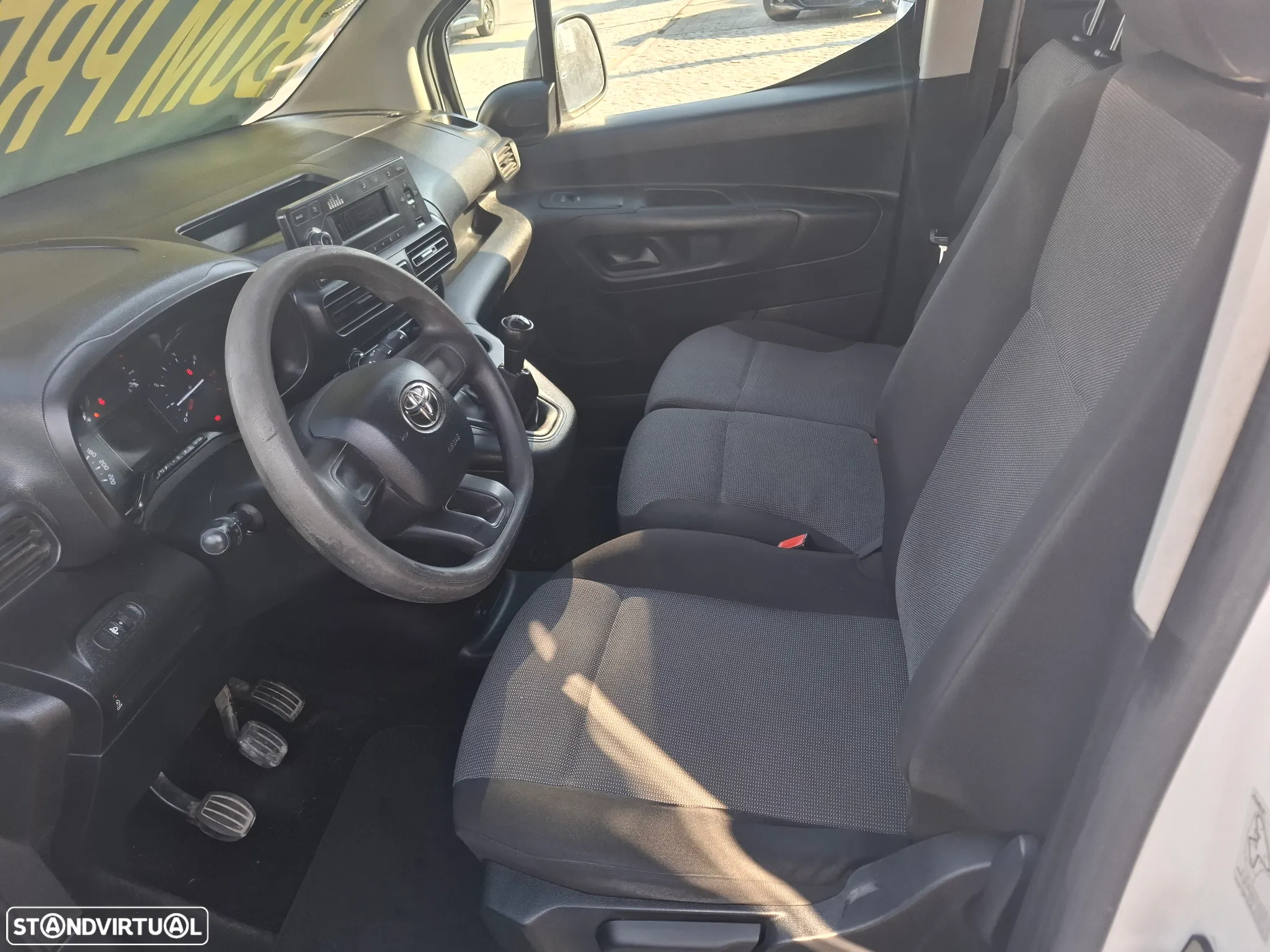 Toyota PROACE CITY 3LUGARES NACIONAL - 6