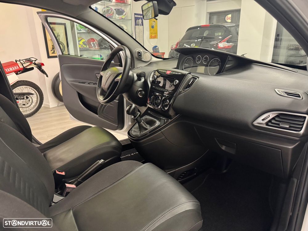 Lancia Ypsilon 1.2 S&S Platinum - 12