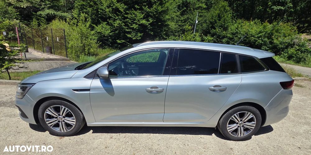 Renault Megane TCe 140 GPF LIMITED - 11