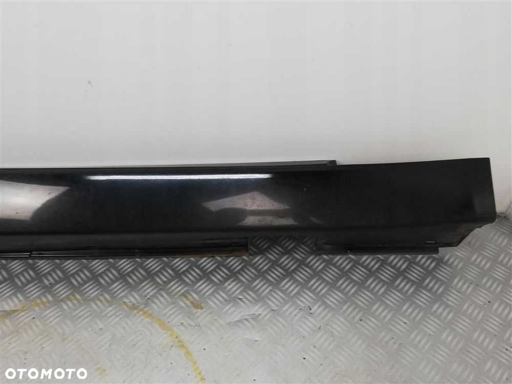 Listwa progowa ZEWNĘTRZNA prawa BMW Seria 5 E61 KOMBI 2003-2010 - 4