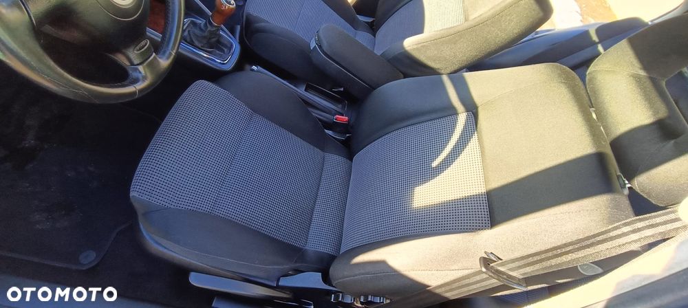 Volkswagen Bora 1.6 Comfortline - 8