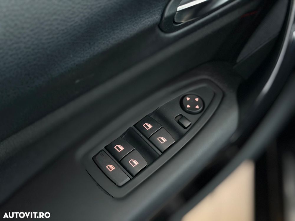 BMW Seria 1 118d Sport Line - 26