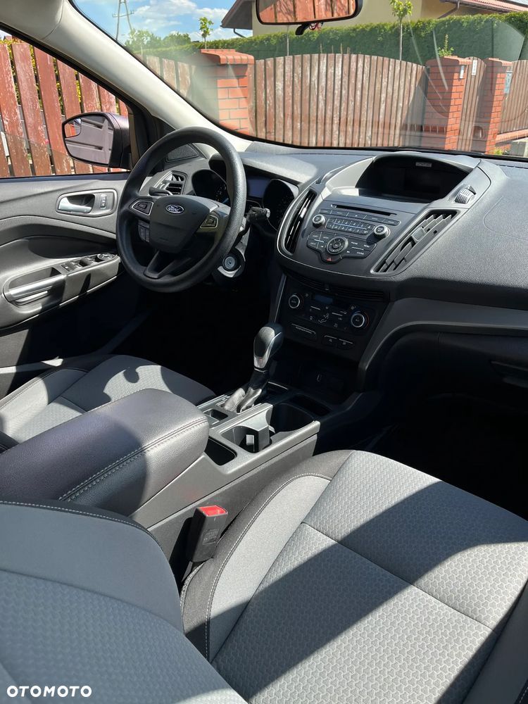 Ford Kuga - 17