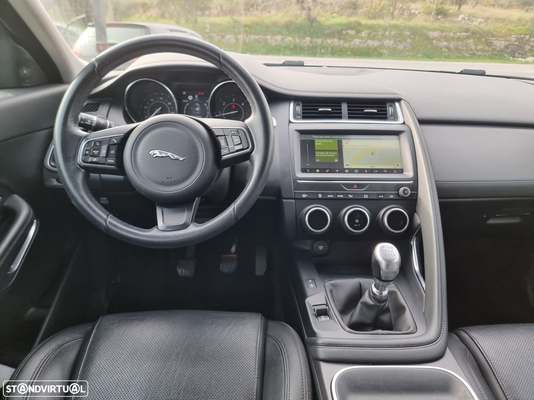 Jaguar E-Pace 2.0 i4D S - 10