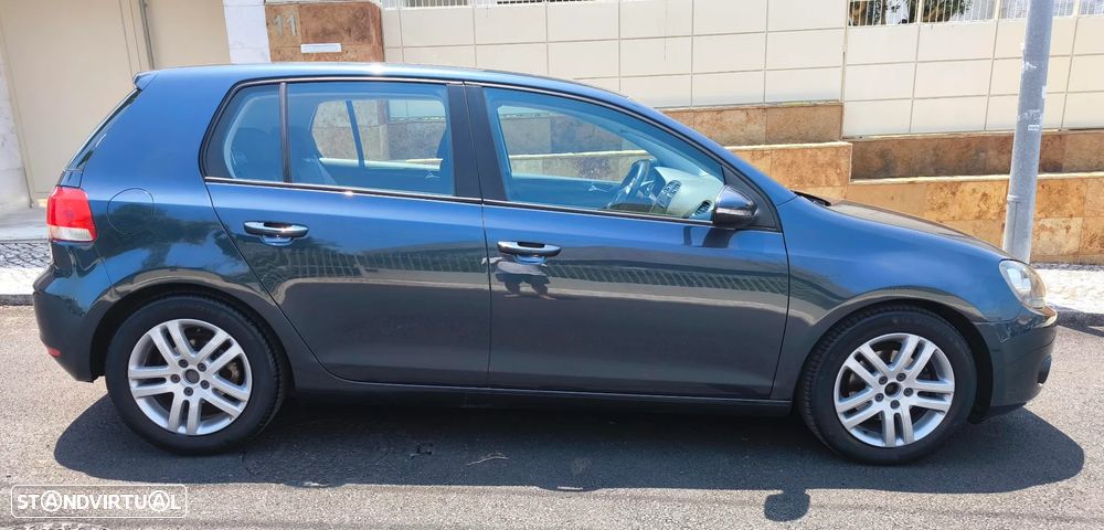 VW Golf 2.0 TDi Confortline - 26