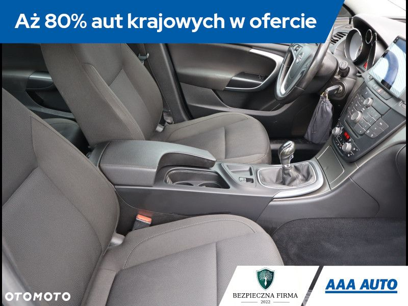 Opel Insignia - 10
